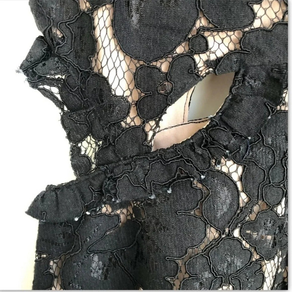 New Wayf Drake Black Cutout Lace cocktail Dress Sleeveless size small - Picture 11 of 12